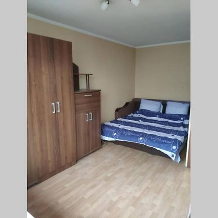 Small Apartment For 2 Kiev Buitenkant foto